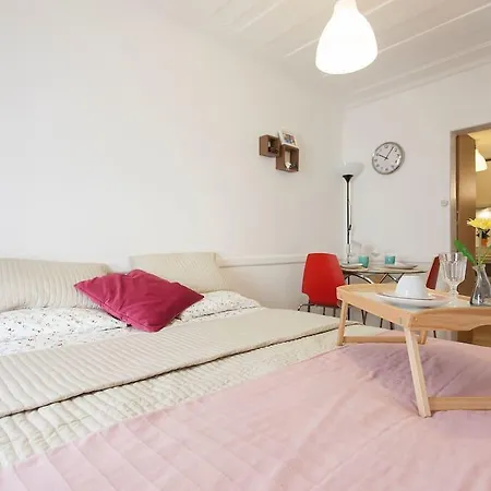 Charming Flat In Bairro Alto