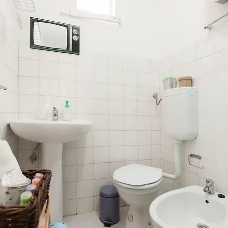 Charming Flat In Bairro Alto * Lisboa